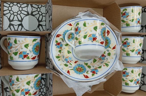 Yaldız Dallı Turkuaz Lotus Desenli Kahve Takımı